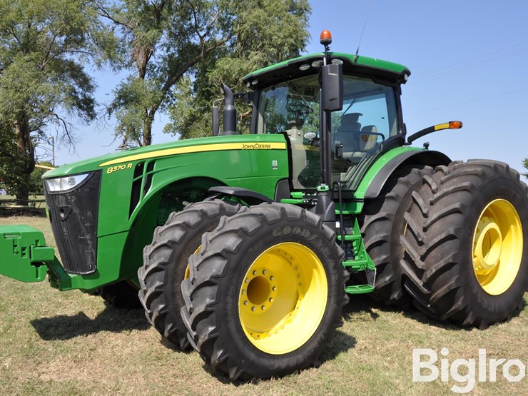 2018-john-deere-8370r-image-1