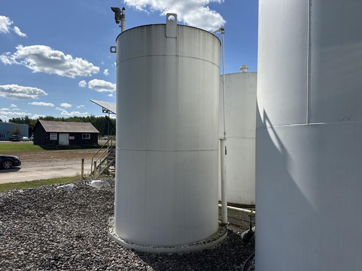 #3114-•-approx-14'x8'-fuel-tank-image-3