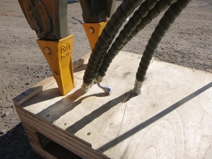 caterpillar-306-image-7