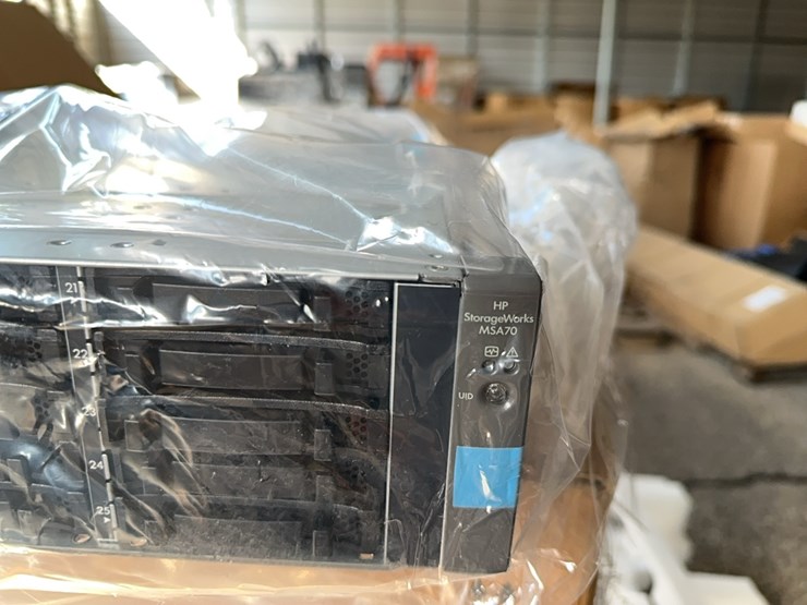 lot#--pallet-of-hp-storage-works-70-modular-smart-array-image-2