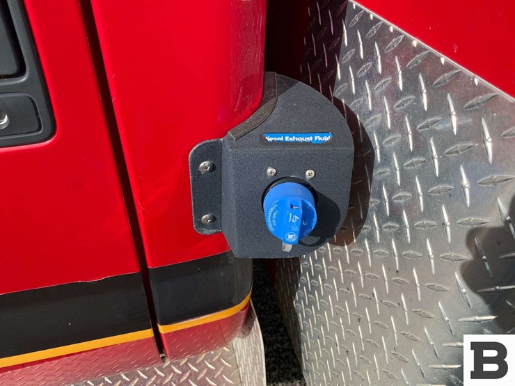 2011-ford-f450-image-17