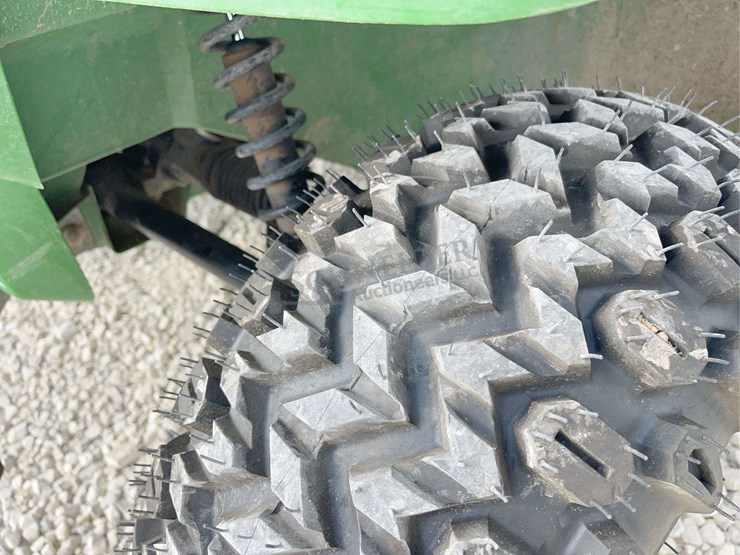 john-deere-gator-image-14