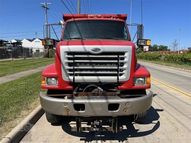 2007-sterling-l7500-image-4