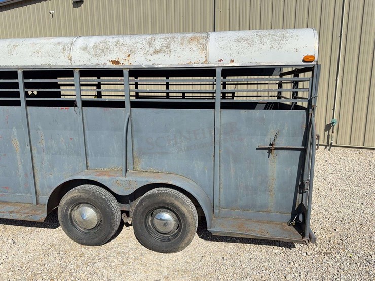 1976-snct-16'-stock-trailer-image-34