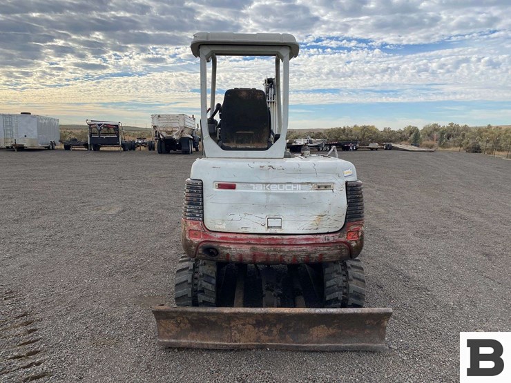 takeuchi-tb135-image-5