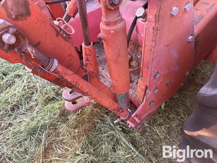 massey-ferguson-1805-image-13