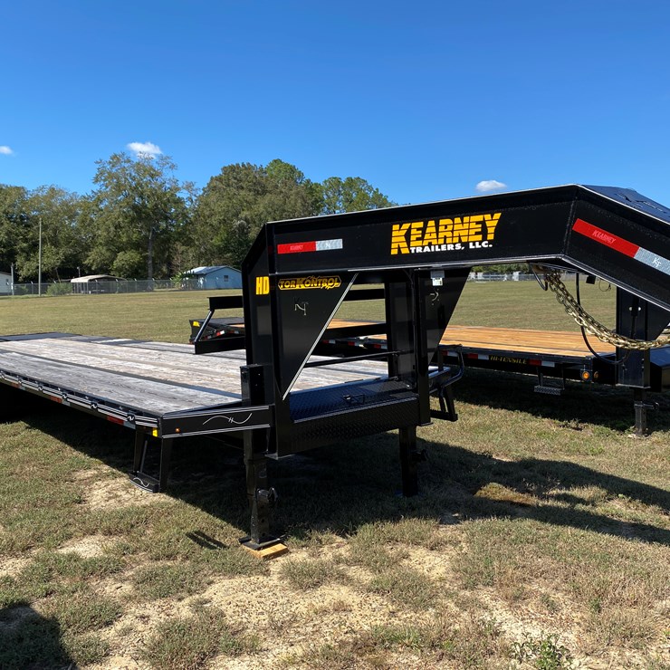#35 • #124 • Kearney Gooseneck Trailer GVWR - 23,900 lbs