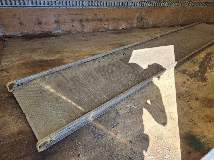 #5013-•-2015-chevrolet-4500-box-truck-image-62