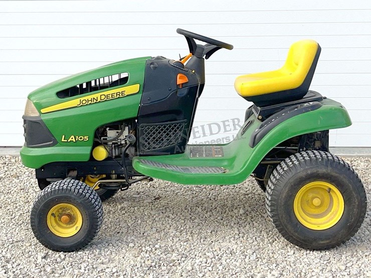 john-deere-la105-image-4
