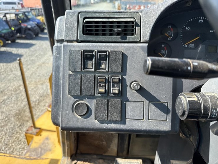 2008-komatsu-hm400-2-image-34