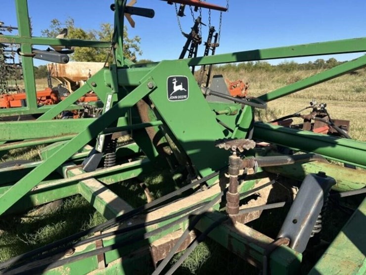 john-deere-680-image-7