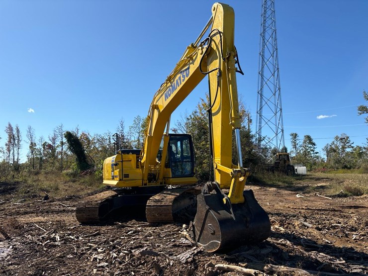 2014-komatsu-pc210-lc-10-image-8