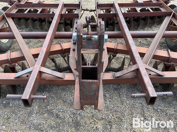 international-370-image-9