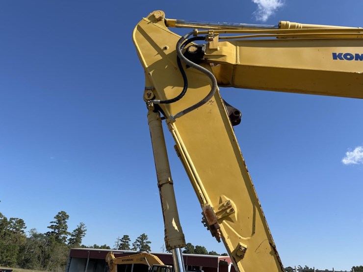 komatsu-pc228us-lc-image-31