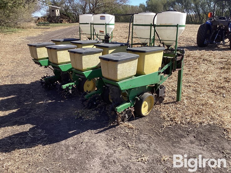 john-deere-7000-image-5