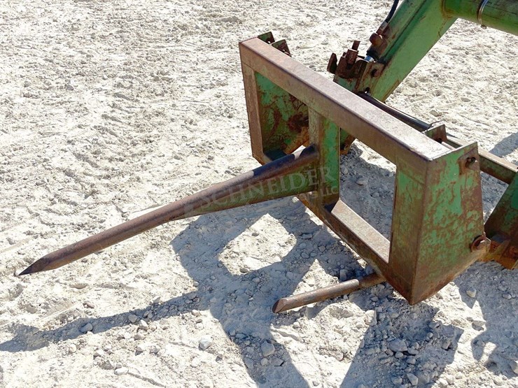 john-deere-148-image-8