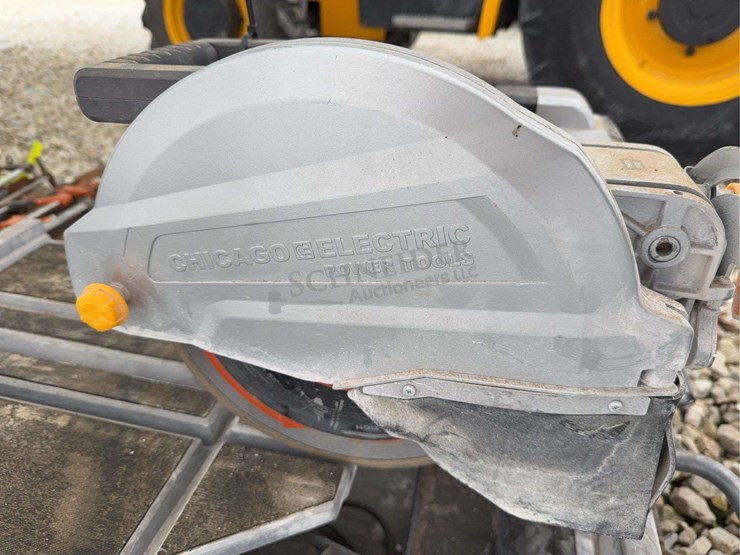 chicago-electric-10"-tile-&-brick-saw-on-stand-image-5