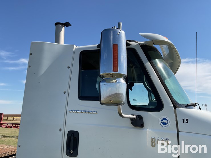 2005-international-8600-image-15