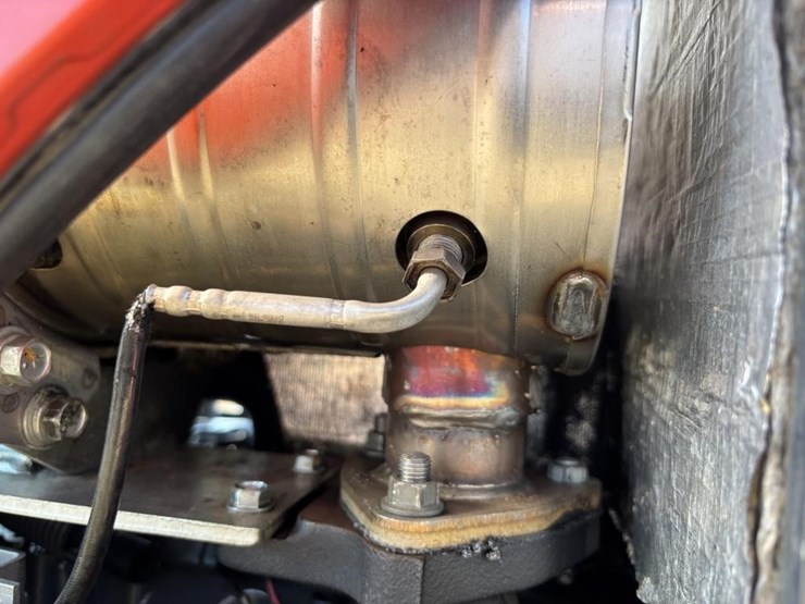 2021-kubota-l4701d-image-43