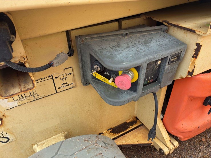 2005-jlg-2030es-image-8