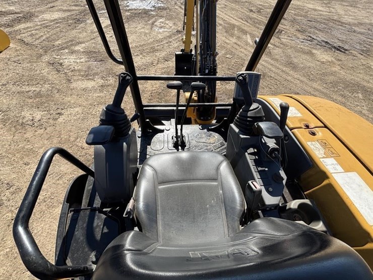 caterpillar-303.5e2-cr-image-25