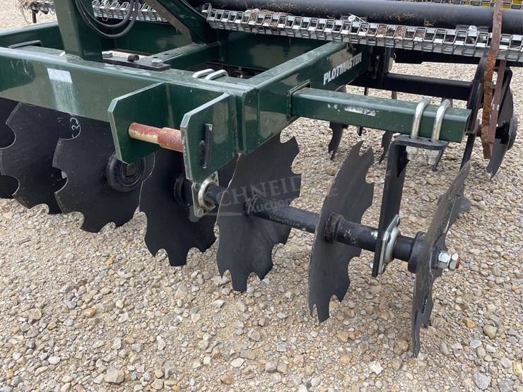 unused-plotmaster-6'-3-pt.-food-plot-disc-seeder,-from-the-estate-of-dr.-ken-buchmann-image-17