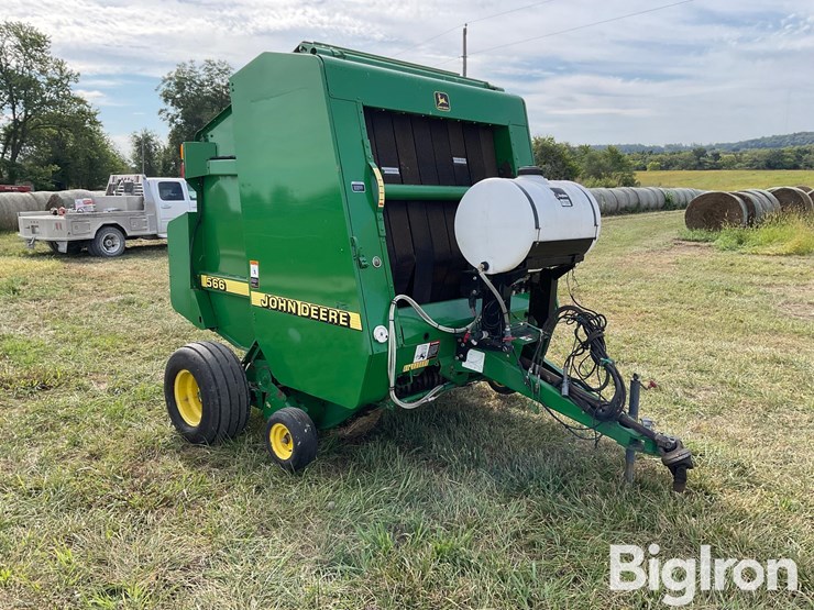 2000-john-deere-566-image-3