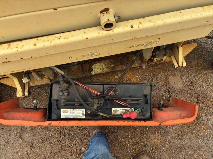 2005-jlg-2030es-image-7