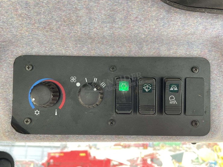 new-holland-tc45da-image-56