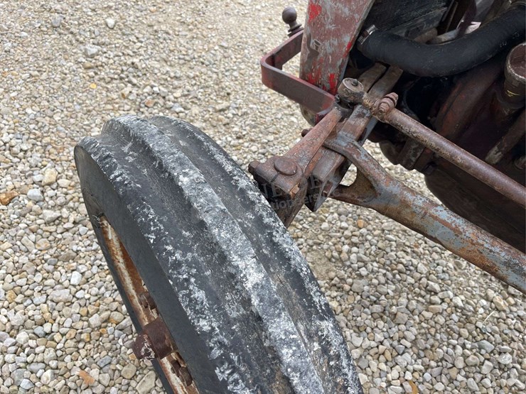 ferguson-to20-image-12