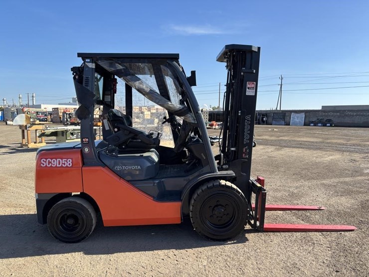 2018-toyota-8fdu30-image-7