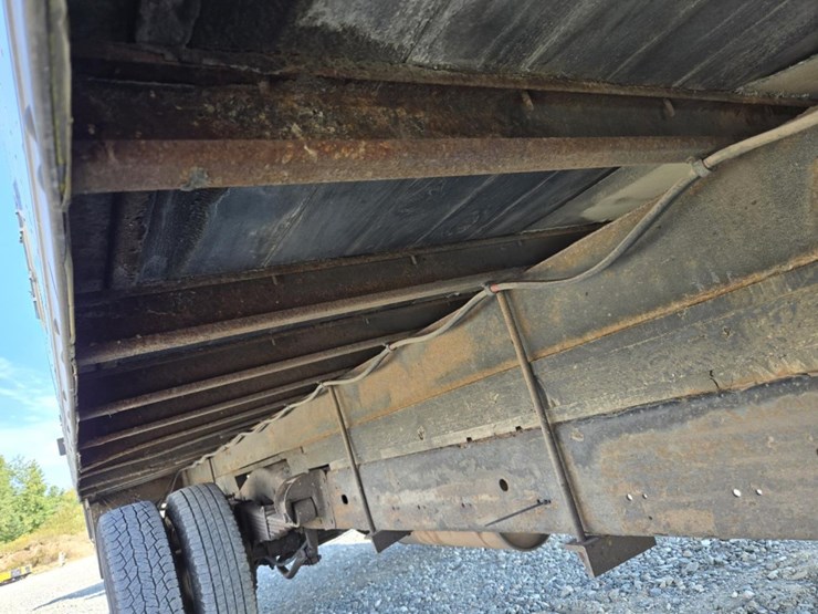 #5013-•-2015-chevrolet-4500-box-truck-image-41