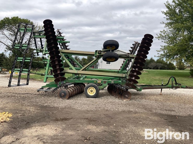 john-deere-630-image-4