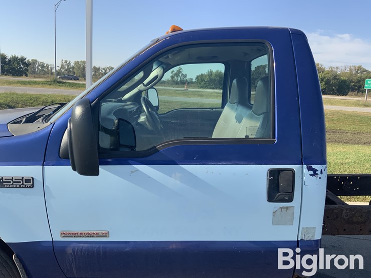 2003-ford-f550-xl-image-14