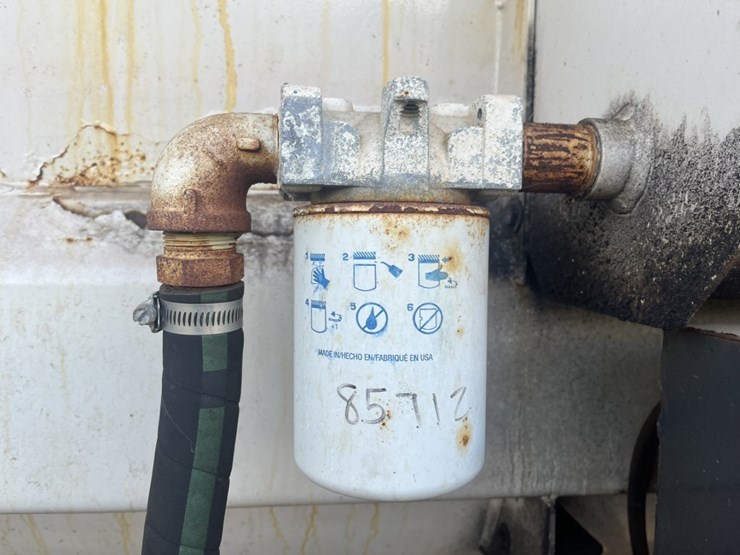 2011-international-7600-image-71