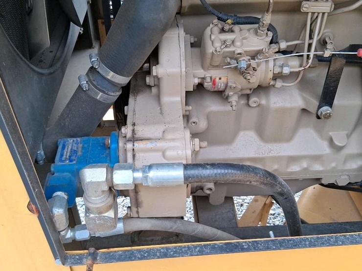 #123-•-vermeer-16"-grinder-image-26