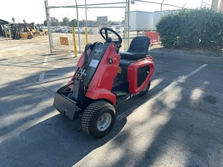 lot#--hercules-h130-mini-wheel-loader-with-fork-and-bucket-attachment-image-2