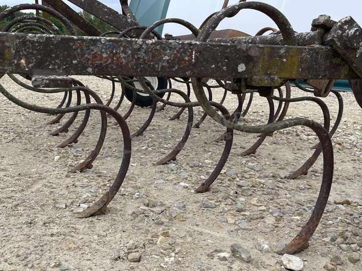 9'-3-point-spring-tooth-cultivator-image-12