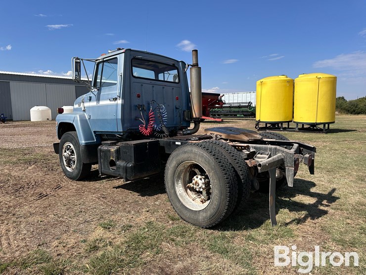 1981-ford-ln9000-image-7