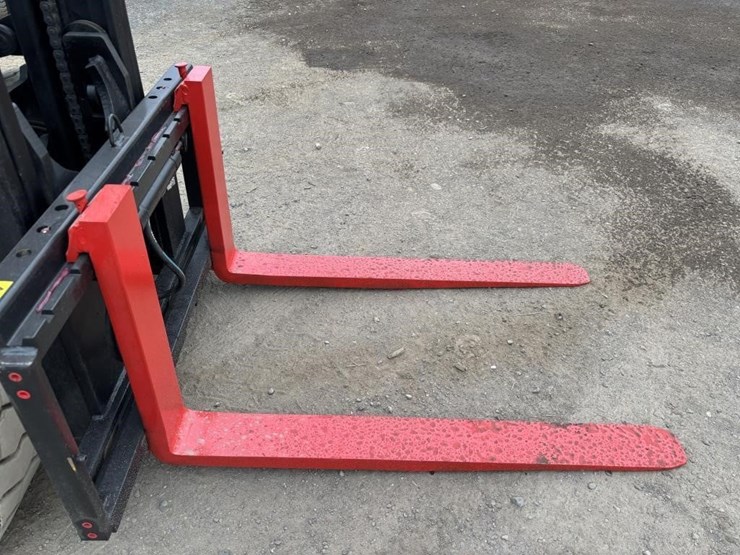 2011-toyota-8fgu30-image-10