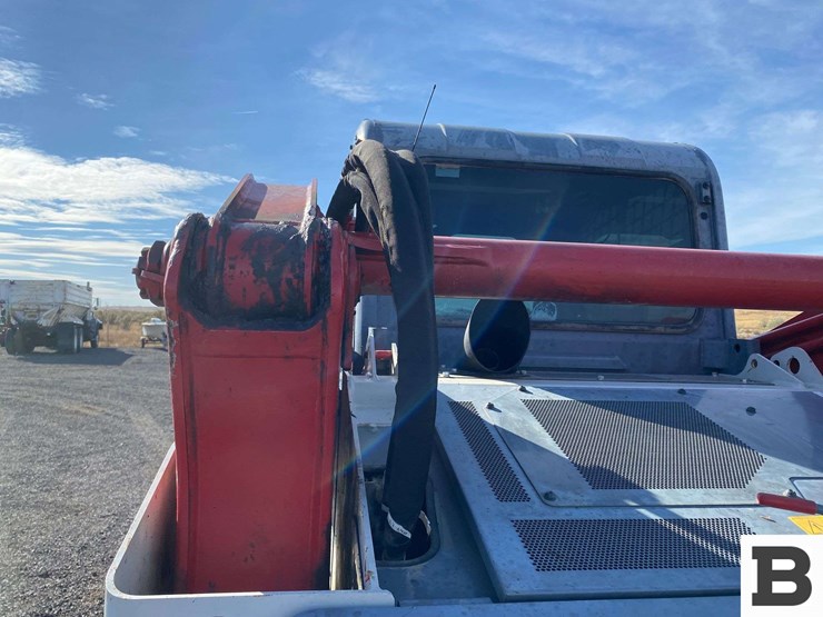 2021-takeuchi-tl12-image-21