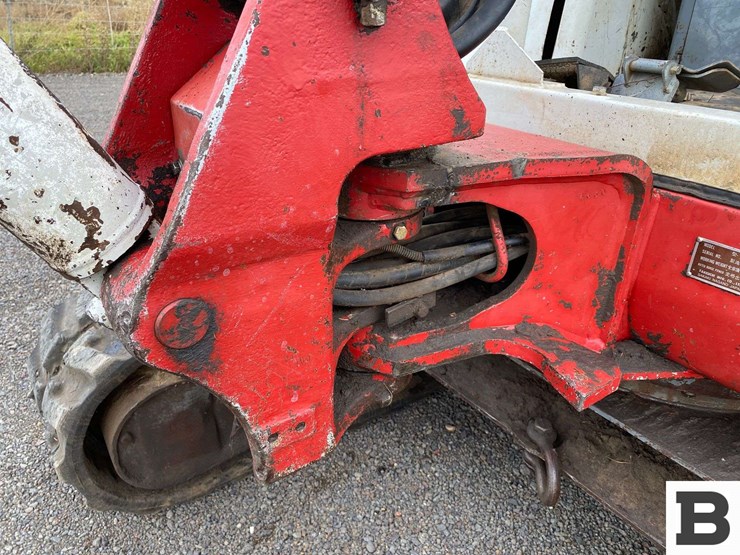 takeuchi-tb135-image-24