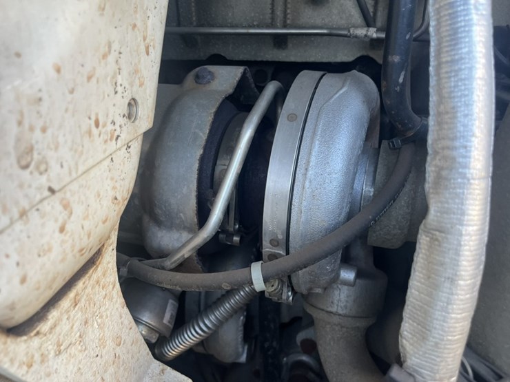 2011-international-7600-image-31