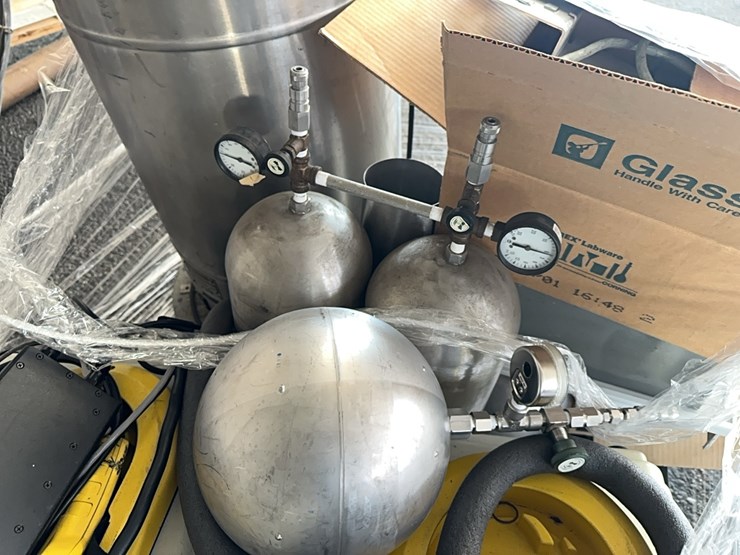 lot#--pallet-of-laboratory-equipment-image-6