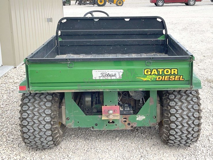 john-deere-gator-image-9