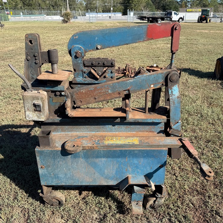 #30 • #249 • Dvorak Hydraulic Iron Worker