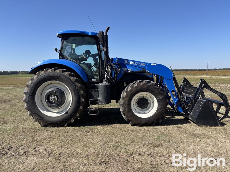 2014-new-holland-t7.210-image-4