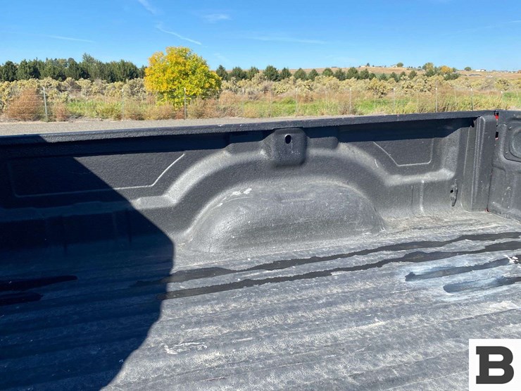 2004-dodge-ram-3500-image-17