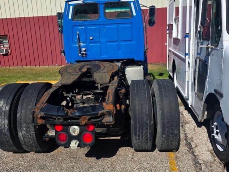 2008-sterling-acterra-image-4