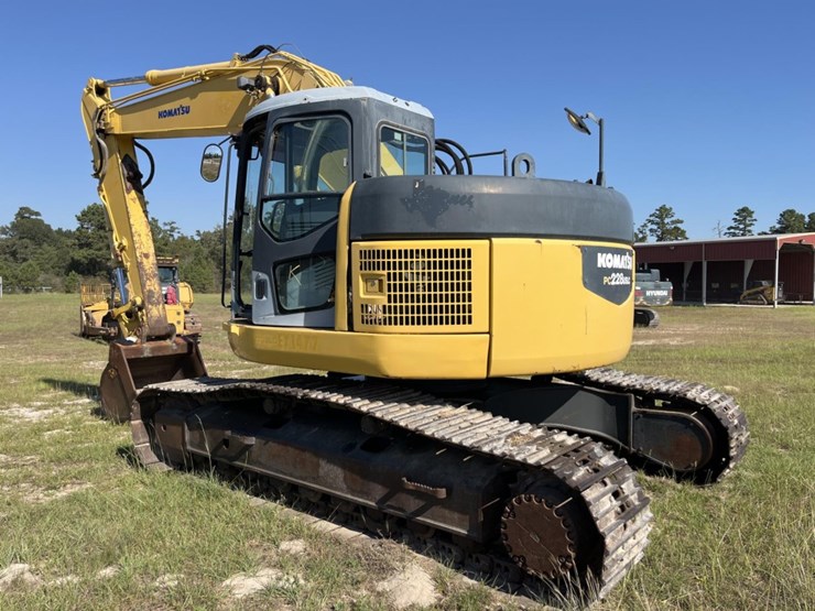 komatsu-pc228us-lc-image-3